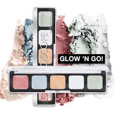 Catrice Glowdoscope Highlighter Palette 010